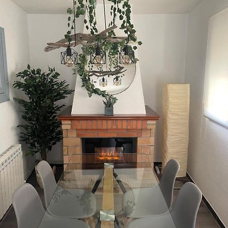 Apartamento La Cuca กันเดเลดา ภายนอก รูปภาพ